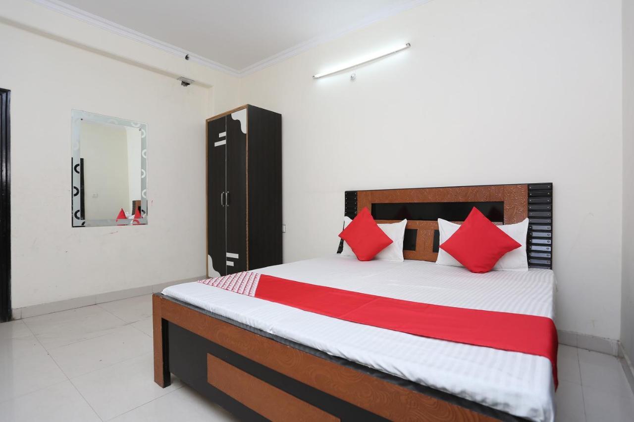 OYO 40446 Yas Residency Hotel Alīgarh Exterior foto